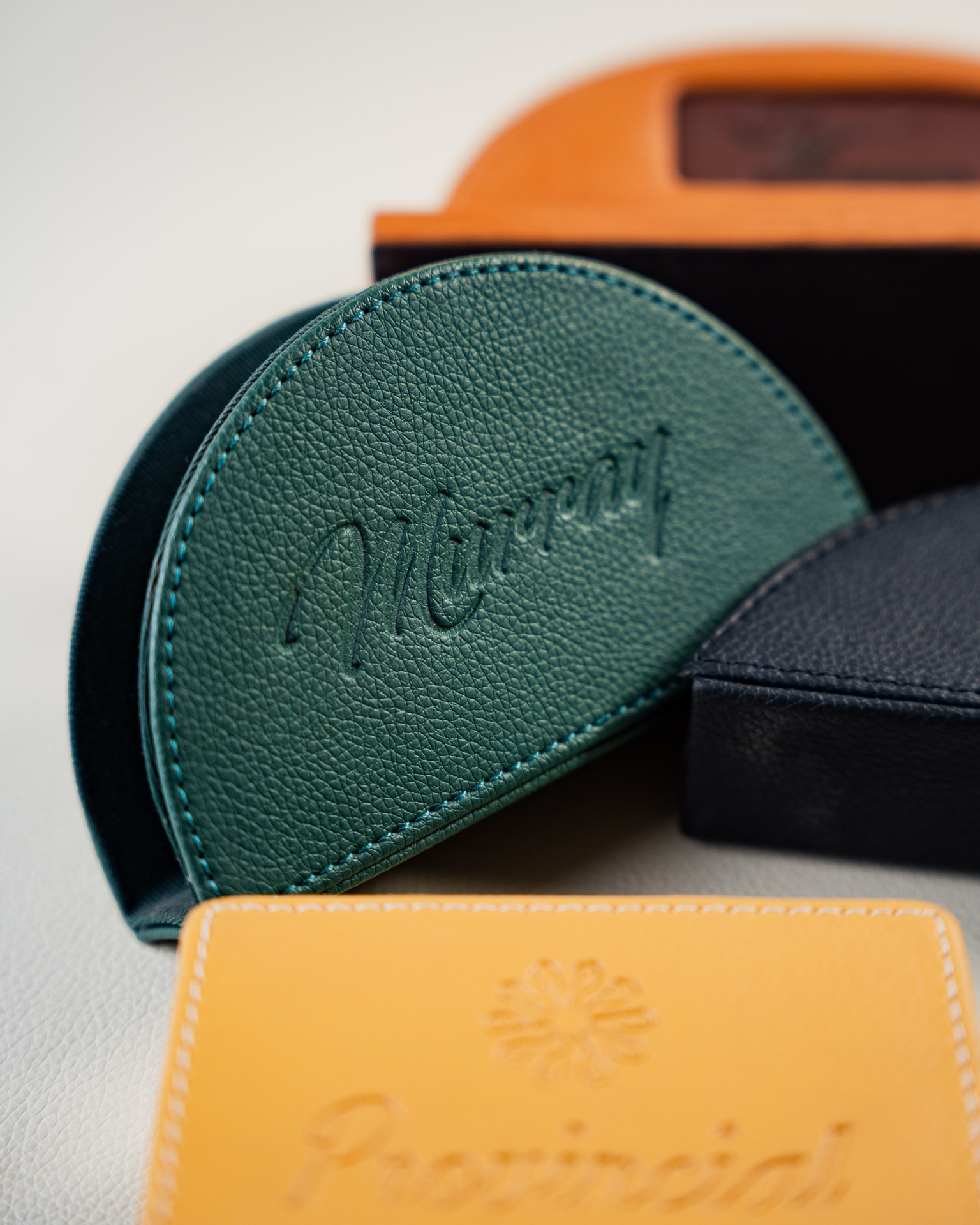 Le Cuir leather work