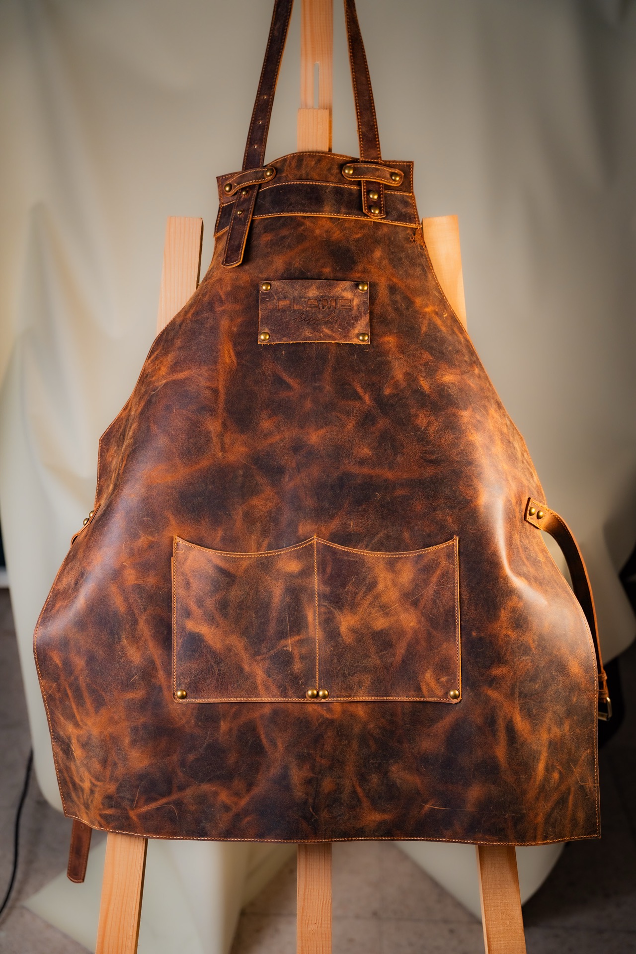 Le Cuir leather work