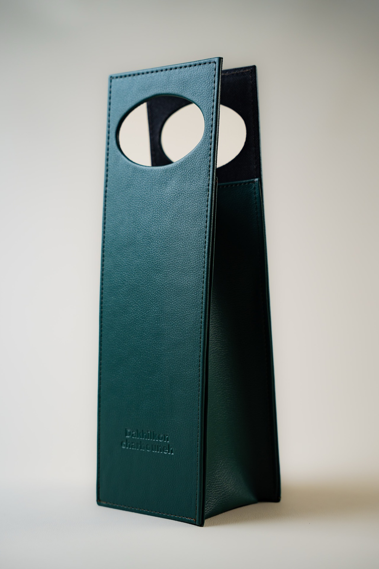 Le Cuir leather work