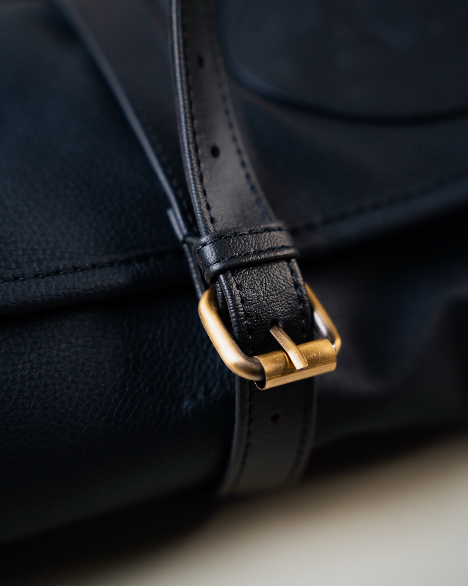 Le Cuir leather work