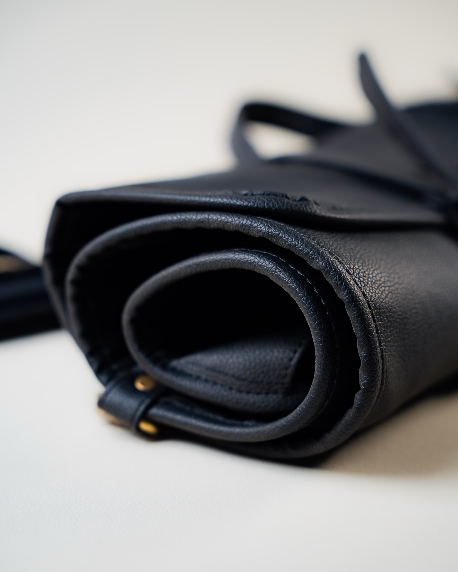 Le Cuir leather work