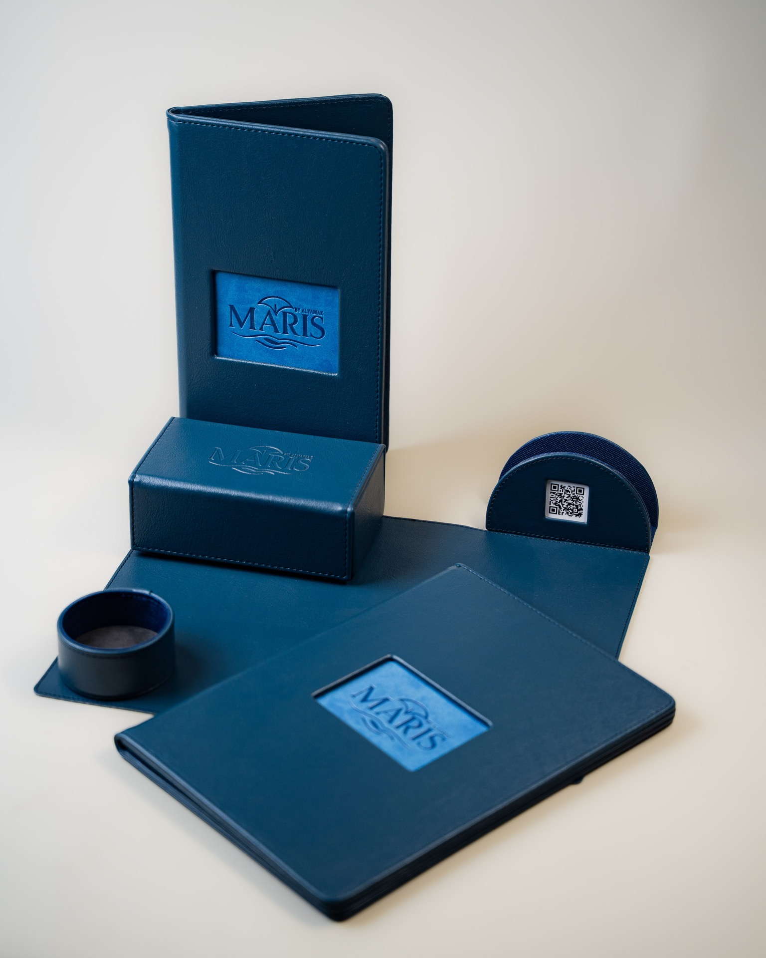 Le Cuir leather work